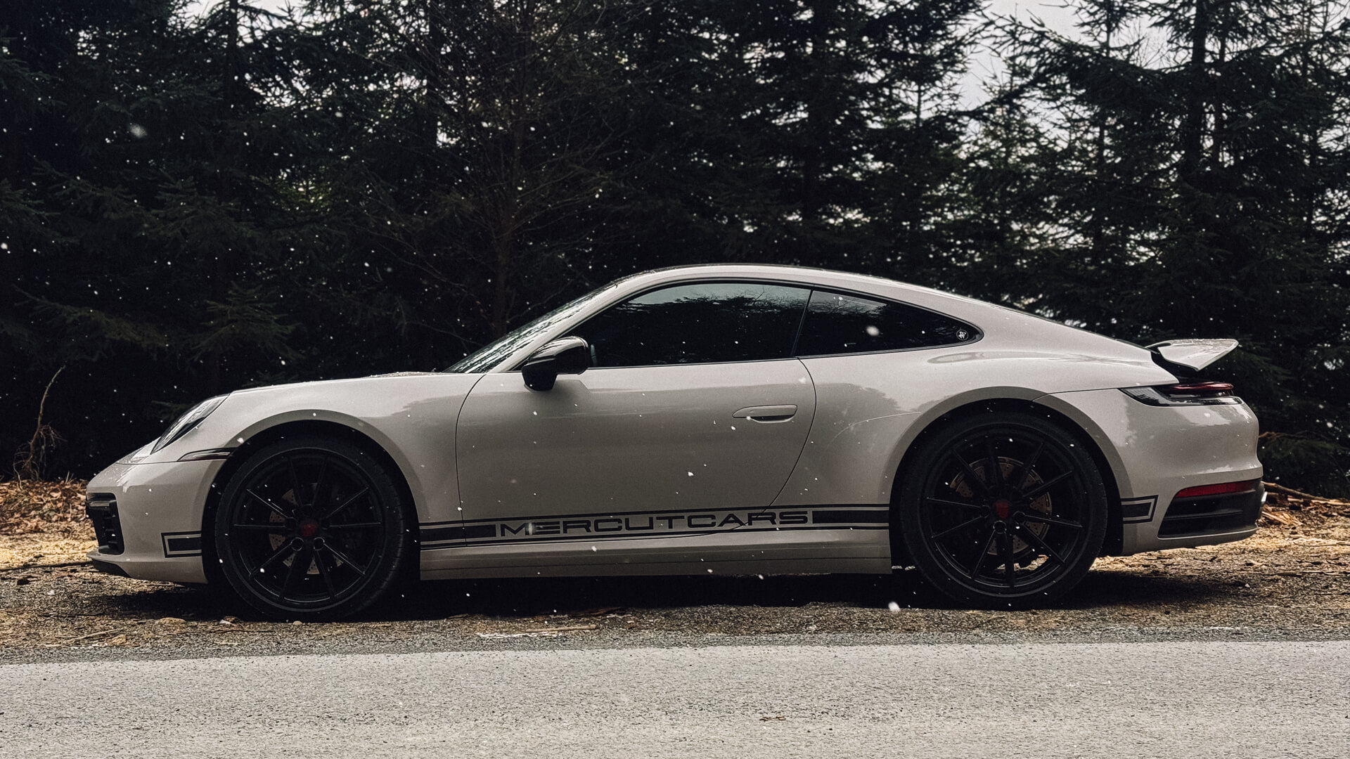 porsche_2025_16x9_1