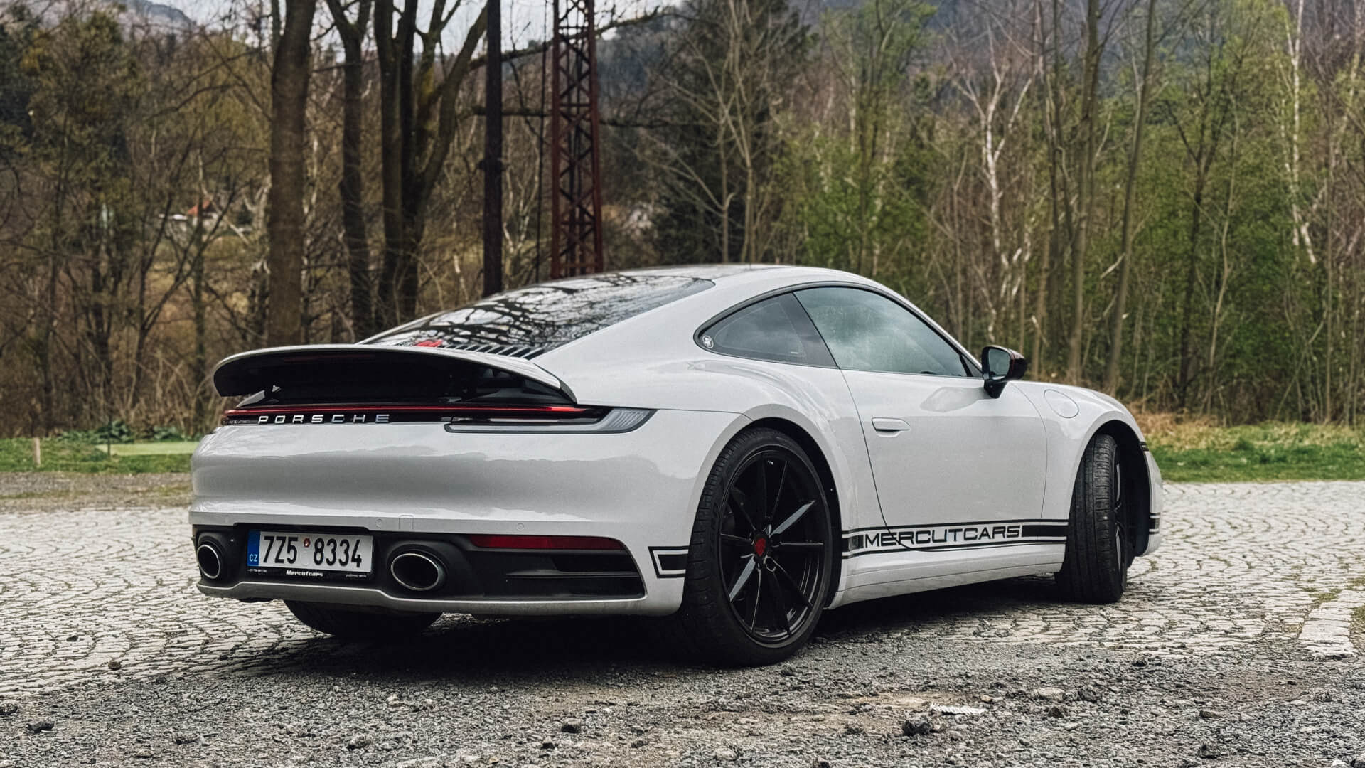 porsche_2025_16x9_10